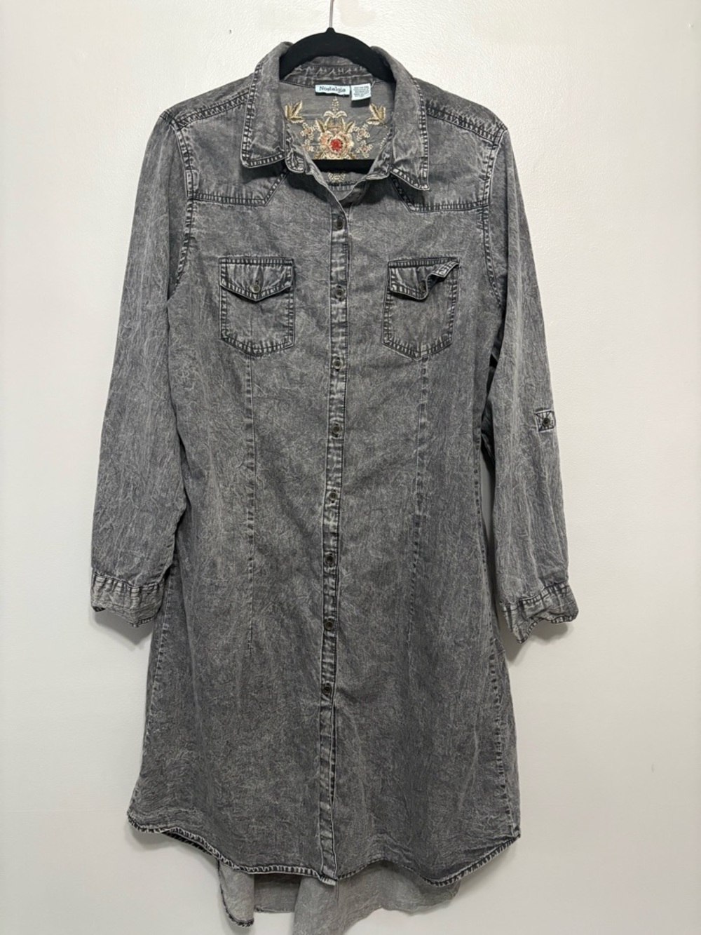 Nostalgia Gray 100% Cotton Denim Dress with Multicolor Floral Embroidery - Picture 5 of 9